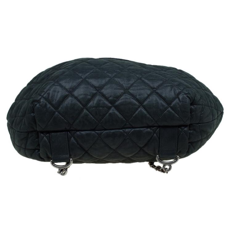 مملوكة مسبقًا Chanel Black Quilted Iridescent Leather In the Mix Backpack