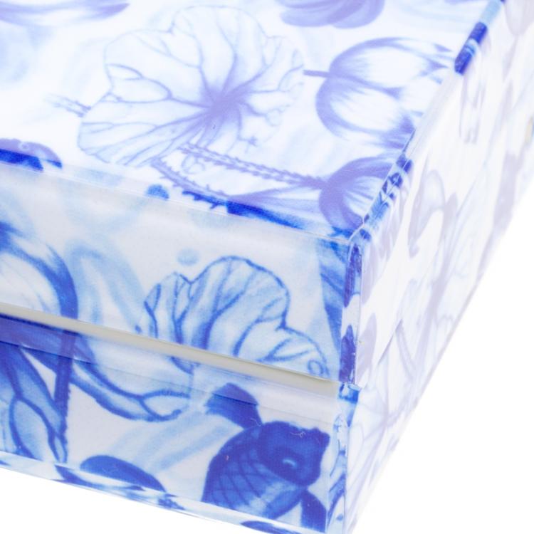 ممل�وكة مسبقًا Charlotte Olympia Blue Ming Print Perspex Spider Pandora Box Clutch