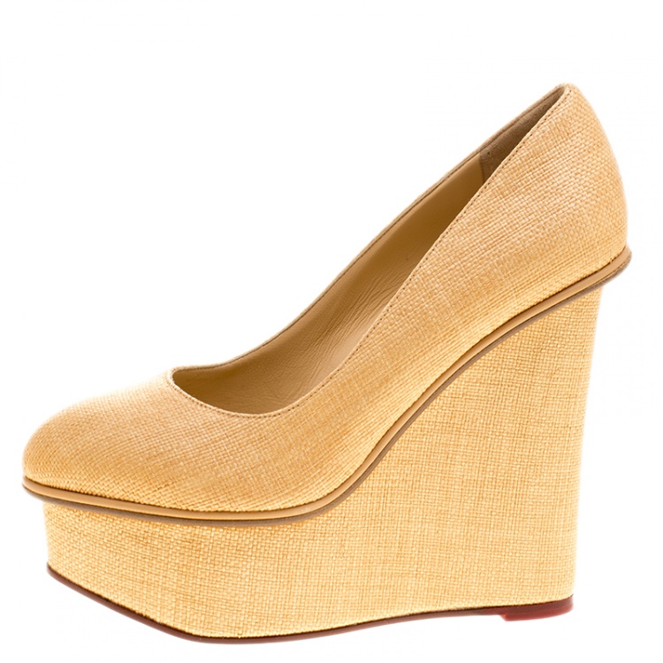 Pre Owned Charlotte Olympia Beige Raffia Carmen Wedge Platform Pumps Size 37.5
