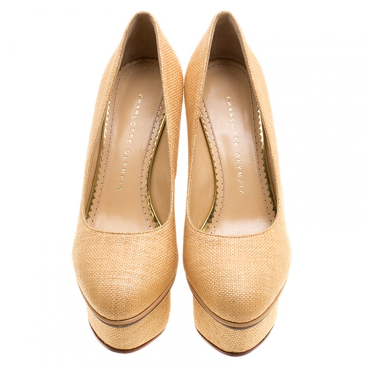 Pre Owned Charlotte Olympia Beige Raffia Carmen Wedge Platform Pumps Size 37.5