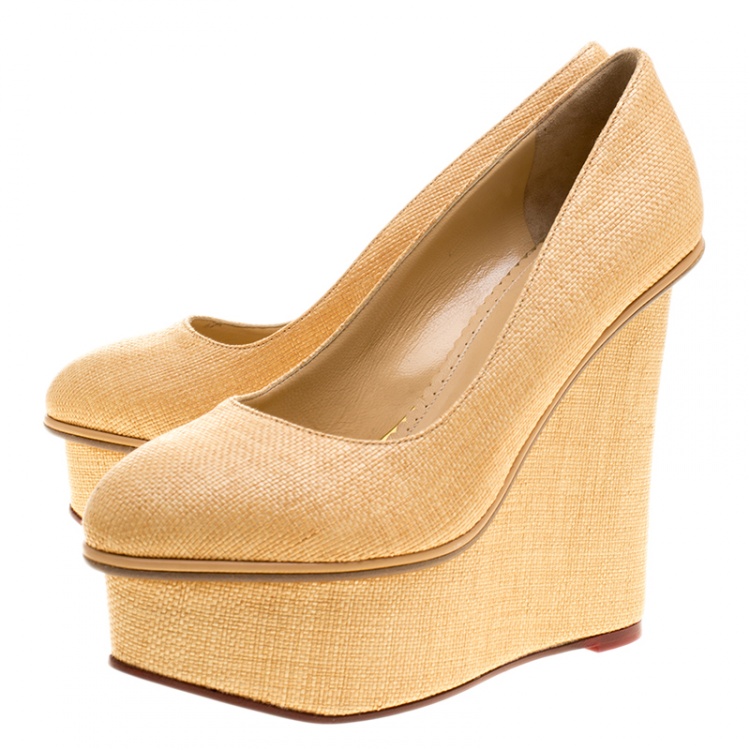 Pre Owned Charlotte Olympia Beige Raffia Carmen Wedge Platform Pumps Size 37.5
