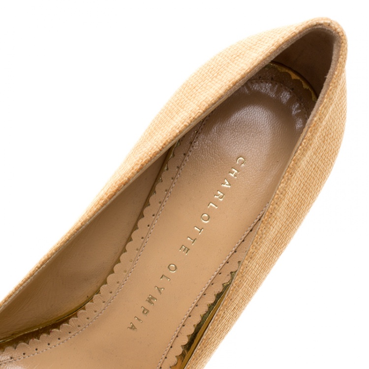 Pre Owned Charlotte Olympia Beige Raffia Carmen Wedge Platform Pumps Size 37.5
