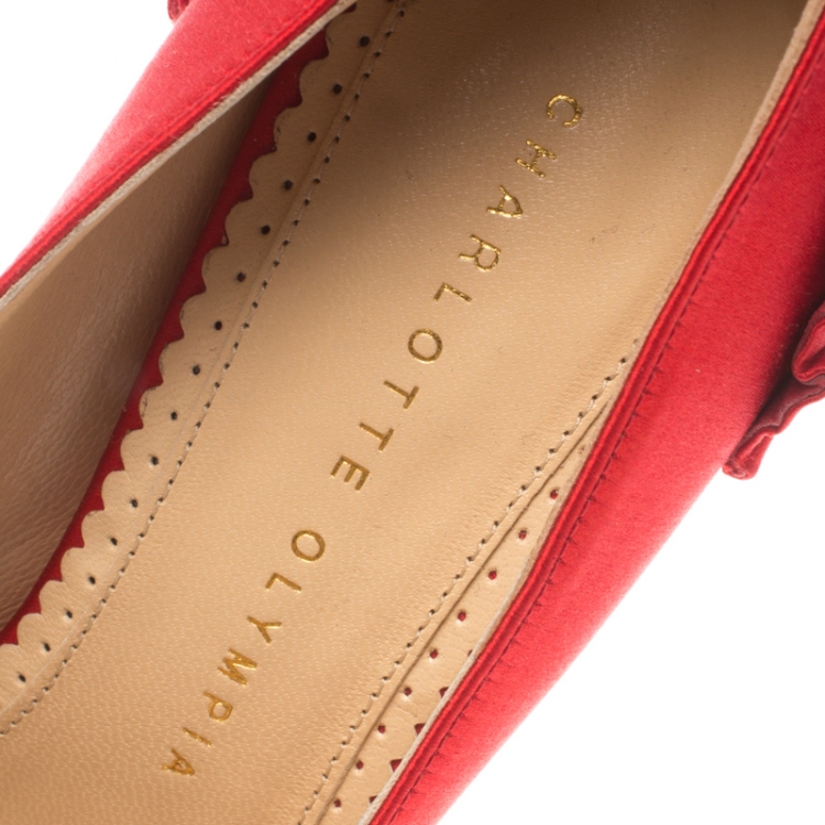 Pre Owned Charlotte Olympia Red Satin Paloma Fan Pleat Platform Pumps Size 37