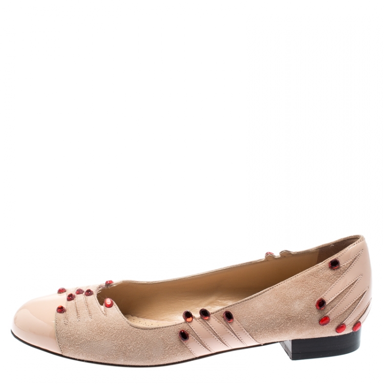 Pre Owned Charlotte Olympia Beige Suede And Patent Leather Embellished Manipedi Ballet Flats 37