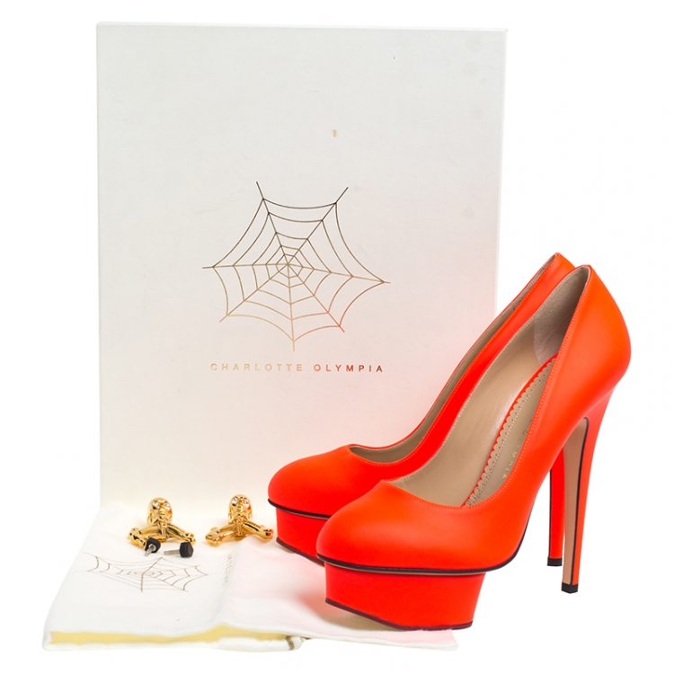 مملوكة مسبقًا Charlotte Olympia Orange Leather Dolly Platform Pumps Size 38