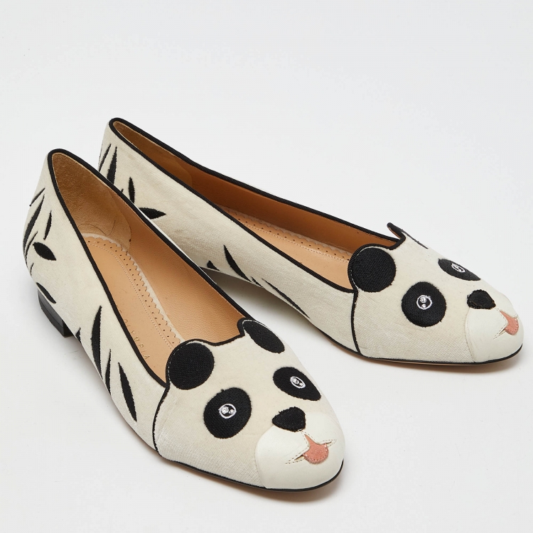مملوكة مسبقًا Charlotte Olympia White/Black Velvet Kitty Ballet Flats Size 38