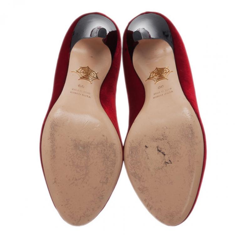 Pre Owned Charlotte Olympia Red Kitty Embroidered Velvet Pumps Size 39