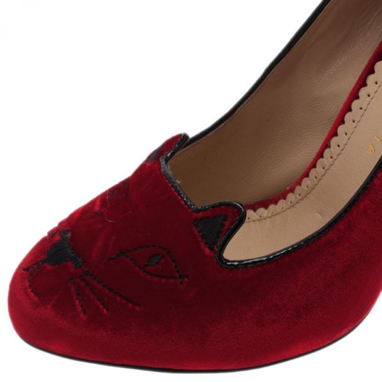 Pre Owned Charlotte Olympia Red Kitty Embroidered Velvet Pumps Size 39