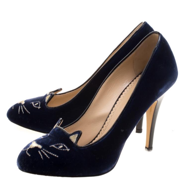 مملوكة مسبقًا Charlotte Olympia Blue Embroidered Velvet Kitty Pumps Size 39