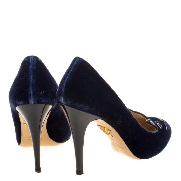 مملوكة مسبقًا Charlotte Olympia Blue Embroidered Velvet Kitty Pumps Size 39