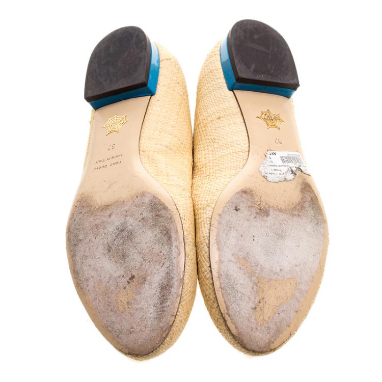 مملوكة مسبقًا Charlotte Olympia Beige and Blue Raffia Kitty Flats Size 37