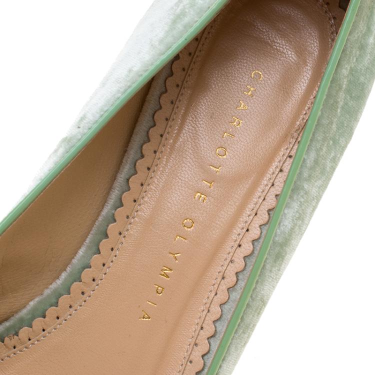 Pre Owned Charlotte Olympia Peppermint Green Velvet Pouting Kitty Flats Size 38
