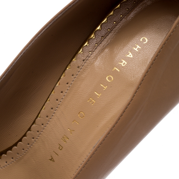 Pre Owned Charlotte Olympia Beige Leather Kiss Me Dolores Lips Appliquè Ankle Strap Platform Pumps Size 38