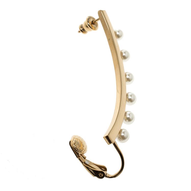 Pre Owned Chloe Pearl Darcy Faux Pearl Gold Tone Single Ear Cuff 