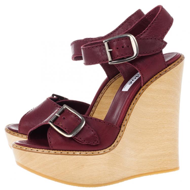 Pre Owned Chloe 60th Anniversary Maroon Leather Wooden Wedge Sandals Size 38.5