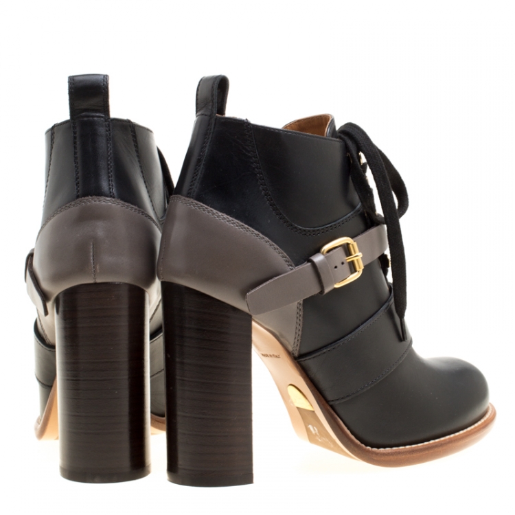 Pre Owned Chloe Two Tone Leather Block Heel Lace Up Ankle Boots Size 36