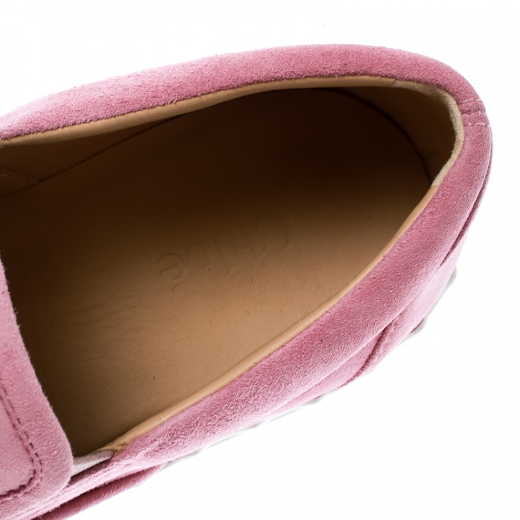 مملوكة مسبقًا Chloe Light Pink Suede Ivy Scallop Slip On Sneakers Size 36