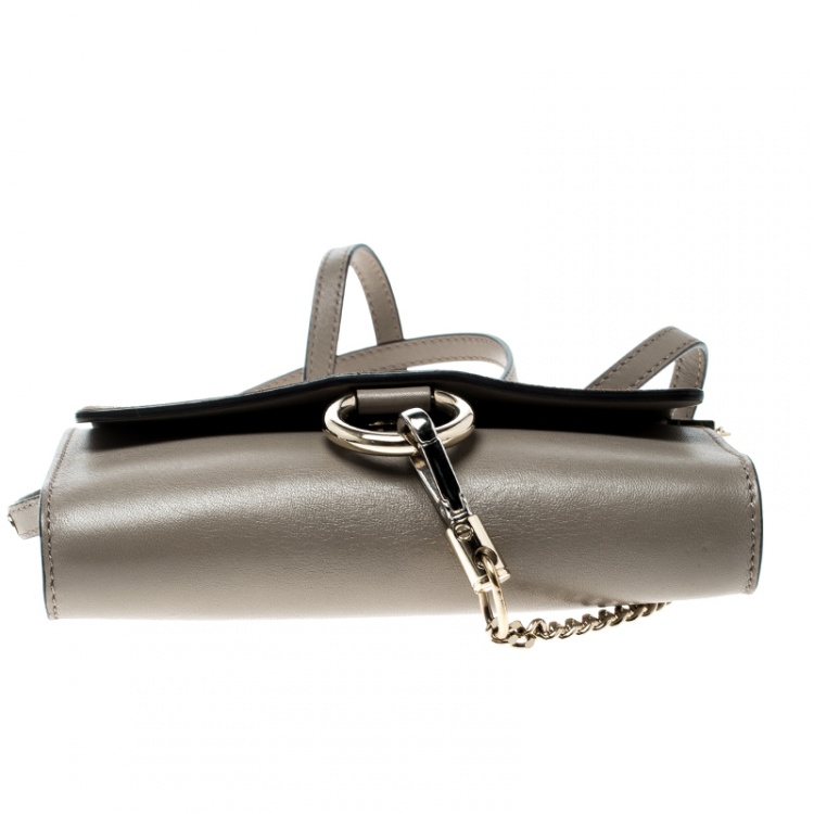مملوكة مسبقًا Chloe Light Taupe Leather Mini Faye Shoulder Bag