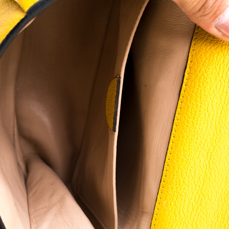 مملوكة مسبقًا Chloe Mustard Leather Small Elsie Shoulder Bag