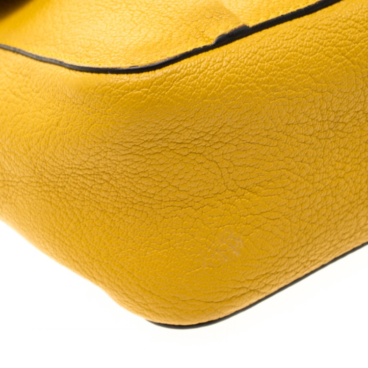 مملوكة مسبقًا Chloe Mustard Leather Small Elsie Shoulder Bag