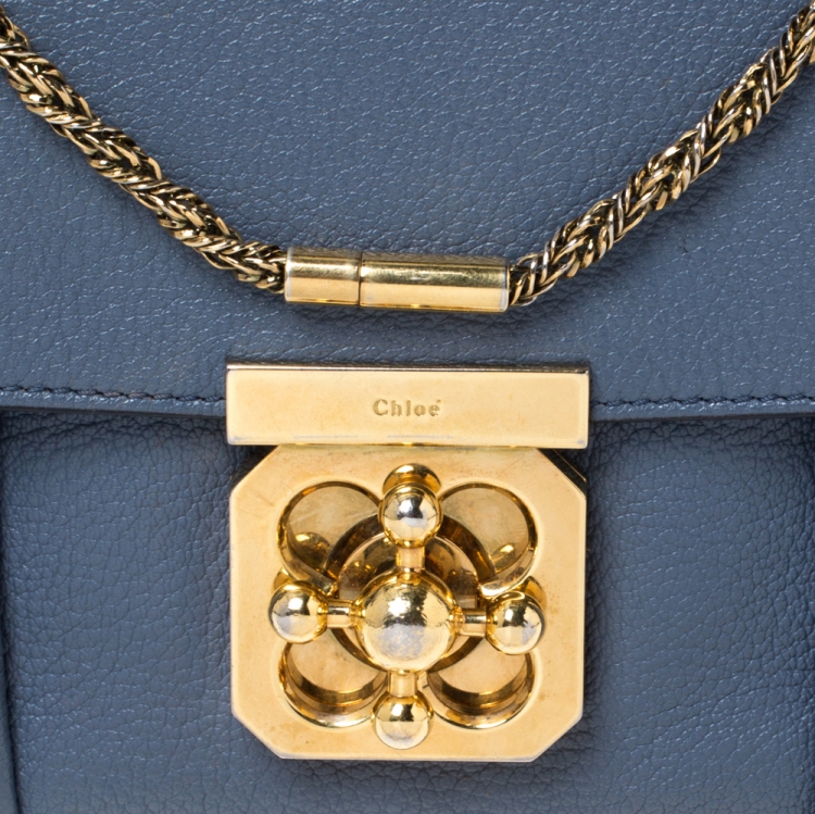 مملوكة مسبقًا Chloe Ash Blue Leather Small Elsie Shoulder Bag