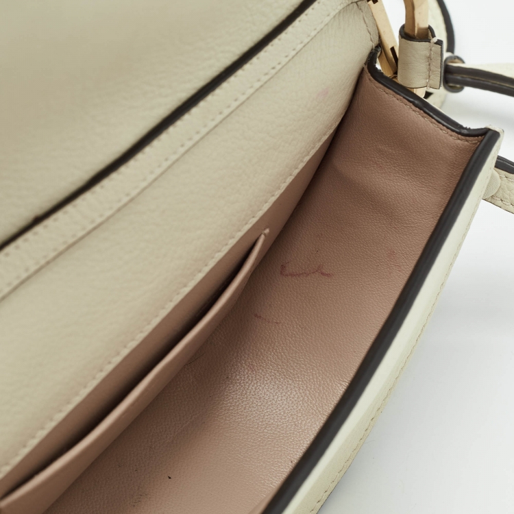 Pre Owned Chloe Off White Leather Nile Minaudiere Crossbody Bag