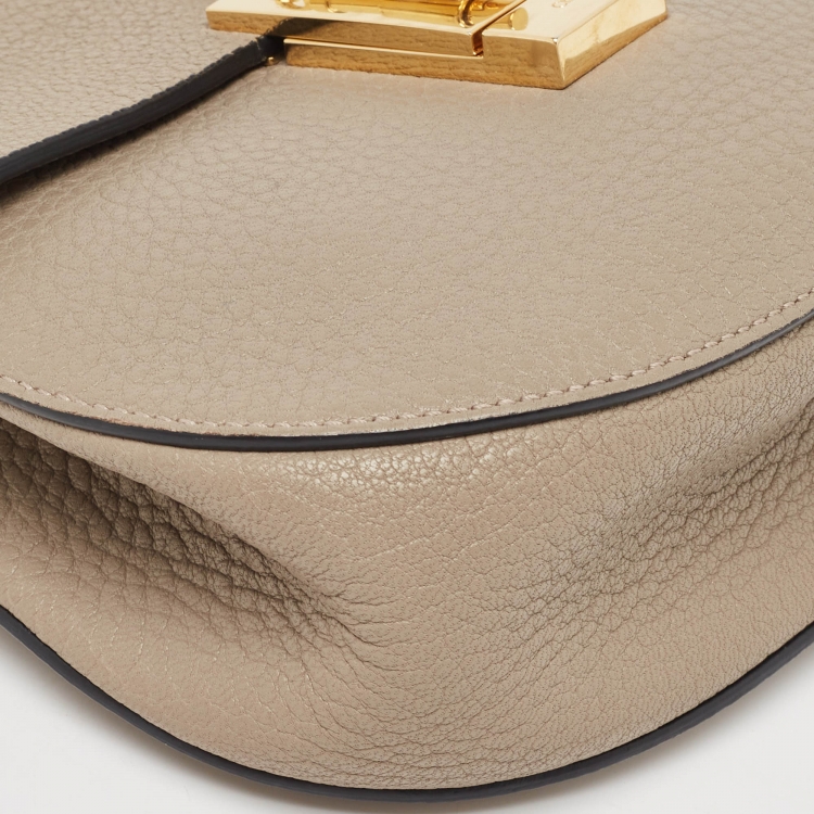 Pre Owned Chloe Beige Leather Small Drew Chain Crossbody Bag