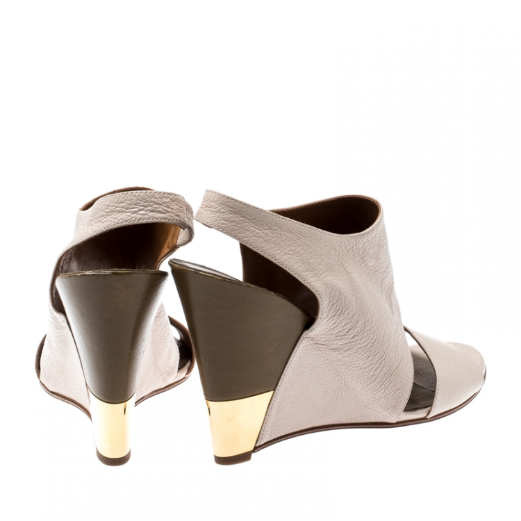 مملوكة مسبقًا Chloe Beige Leather Estel Peep Toe Slingback Wedges Size 38
