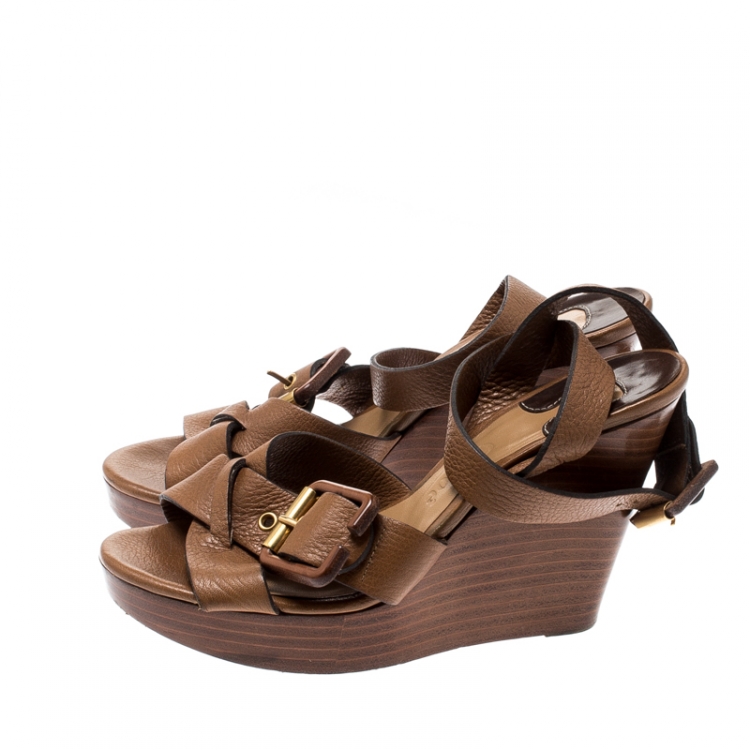 مملوكة مسبقًا Chloe Brown Leather Ankle Strap Wedges Platform Sandals Size 36