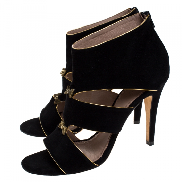 مملوكة مسبقًا Chloe Black/Gold Cut Out Suede Bow Open Toe Sandals Size 41