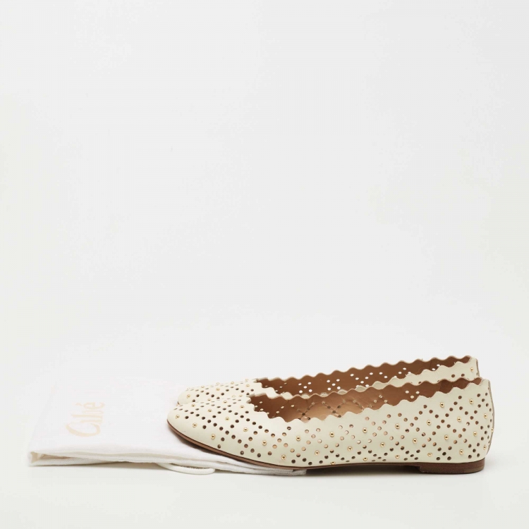 Pre Owned Chloe Off White Scalloped Leather Laser Cut and Studded Ballet Flats Size 38