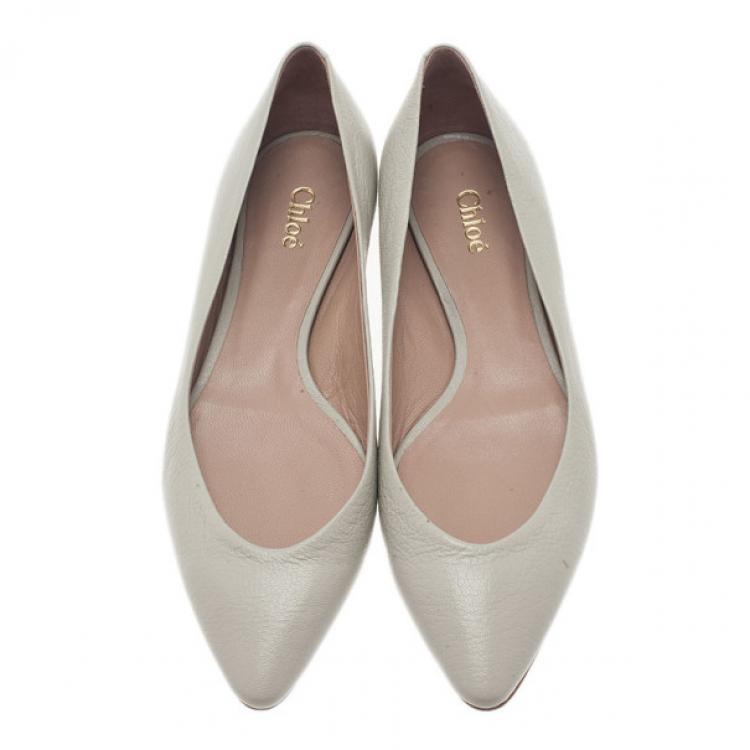 Pre Owned Chloe Grey Leather Pointed Flats Size 38.5