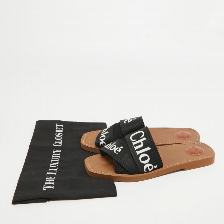 مملوكة مسبقًا Chloe Black Logo Canvas Woody Flat Slides Size 41