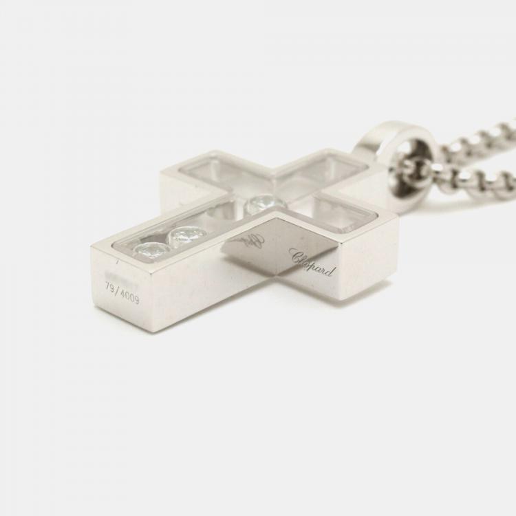 Pre Owned Chopard 18K White Gold and Diamond Happy Diamonds Cross Pendant Necklace