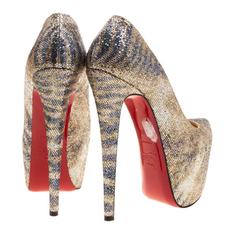 Pre Owned Christian Louboutin Metallic Printed Lamè Fabric Sirene Daffodile Platform Pumps Size 35