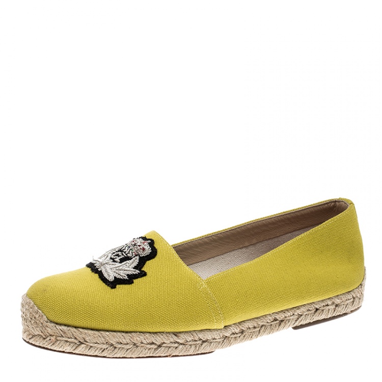 Pre Owned Christian Louboutin Yellow Canvas Gala Embroidered Crest Espadrille Loafers Size 38