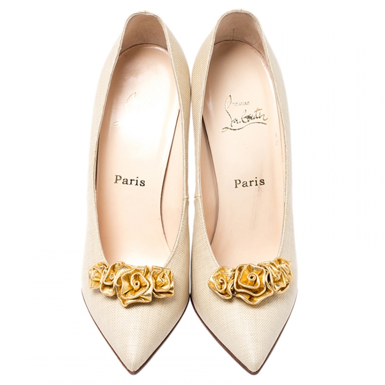 Pre Owned Christian Louboutin Beige Woven Canvas And Gold Floral Applique Pumps Size 40.5