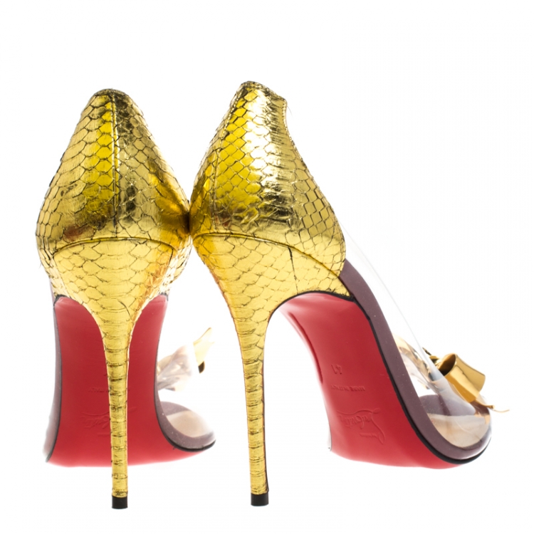 مملوكة مسبقًا Christian Louboutin Metallic Gold Python Embossed Leather and PVC Justinodo Bow Peep Toe Pumps Size 41