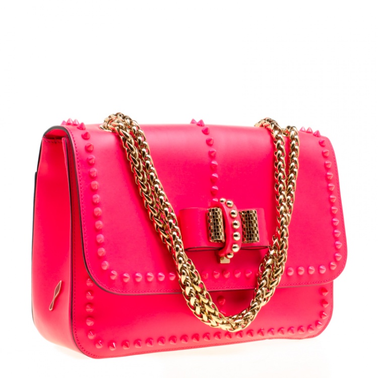 مملوكة مسبقًا Christian Louboutin Neon Pink Matte Leather Small Rockstud Sweet Charity Shoulder Bag