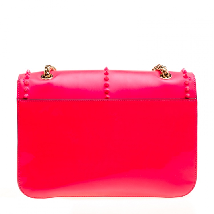 مملوكة مسبقًا Christian Louboutin Neon Pink Matte Leather Small Rockstud Sweet Charity Shoulder Bag