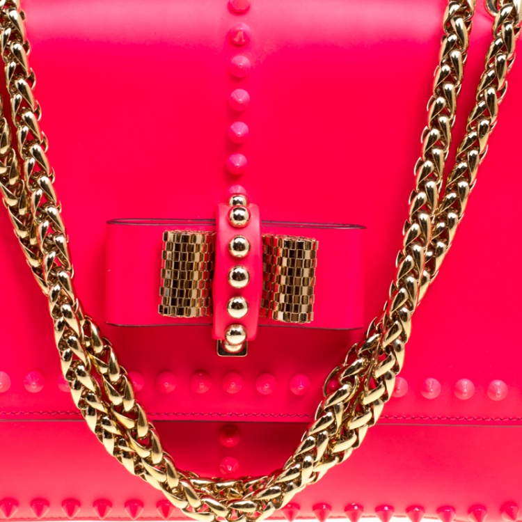 مملوكة مسبقًا Christian Louboutin Neon Pink Matte Leather Small Rockstud Sweet Charity Shoulder Bag