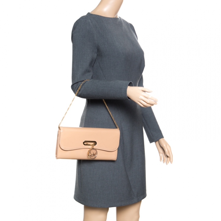 مملوكة مسبقًا Christian Louboutin Beige Patent Leather Riviera Clutch