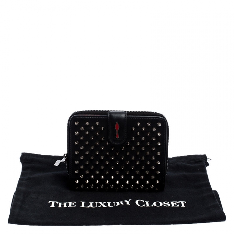 مملوكة مسبقًا Christian Louboutin Black Spike Panettone Flap Wallet