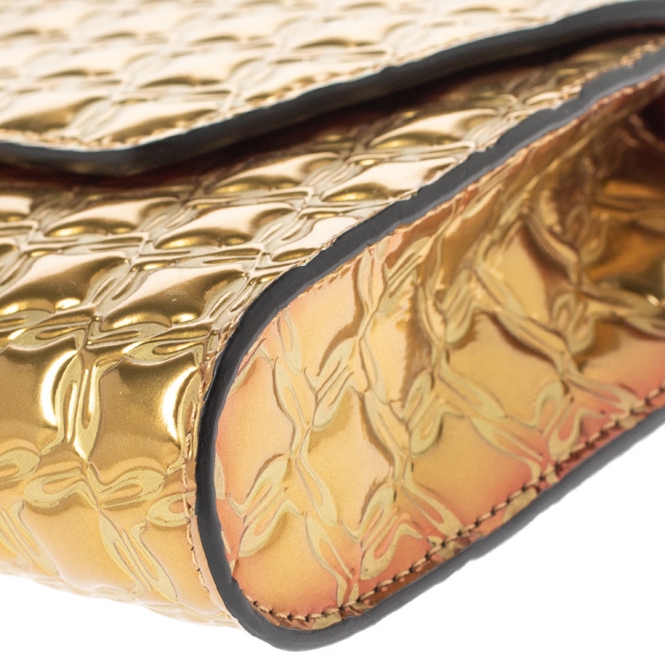 Pre Owned Christian Louboutin Metallic Gold Leather Vero Dodat Chain Clutch   