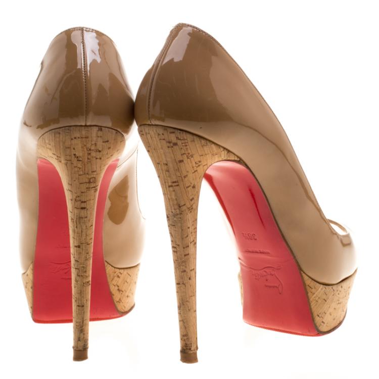 Pre Owned Christian Louboutin Beige Patent Leather Banana Cork Heel Peep Toe Platform Pumps Size 38.5