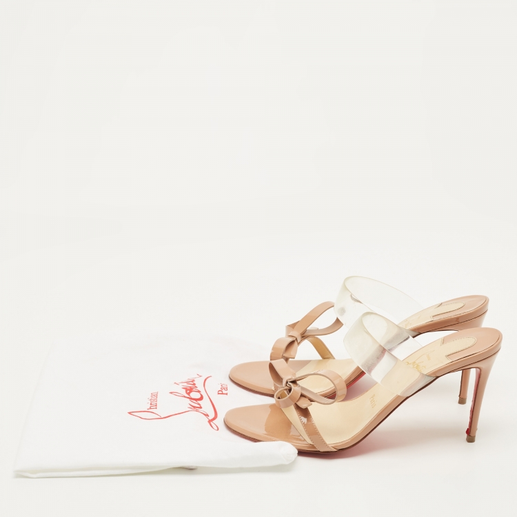 مملوكة مسبقًا Christian Louboutin Just Nodo Size 38 Beige Patent Leather and PVC Band Bow Slide Sandals