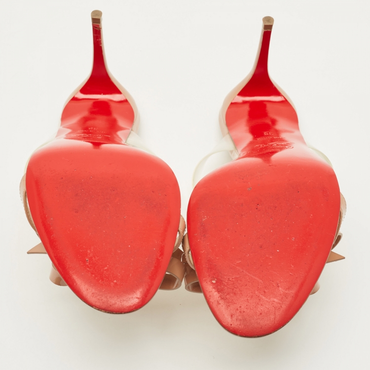 مملوكة مسبقًا Christian Louboutin Just Nodo Size 38 Beige Patent Leather and PVC Band Bow Slide Sandals