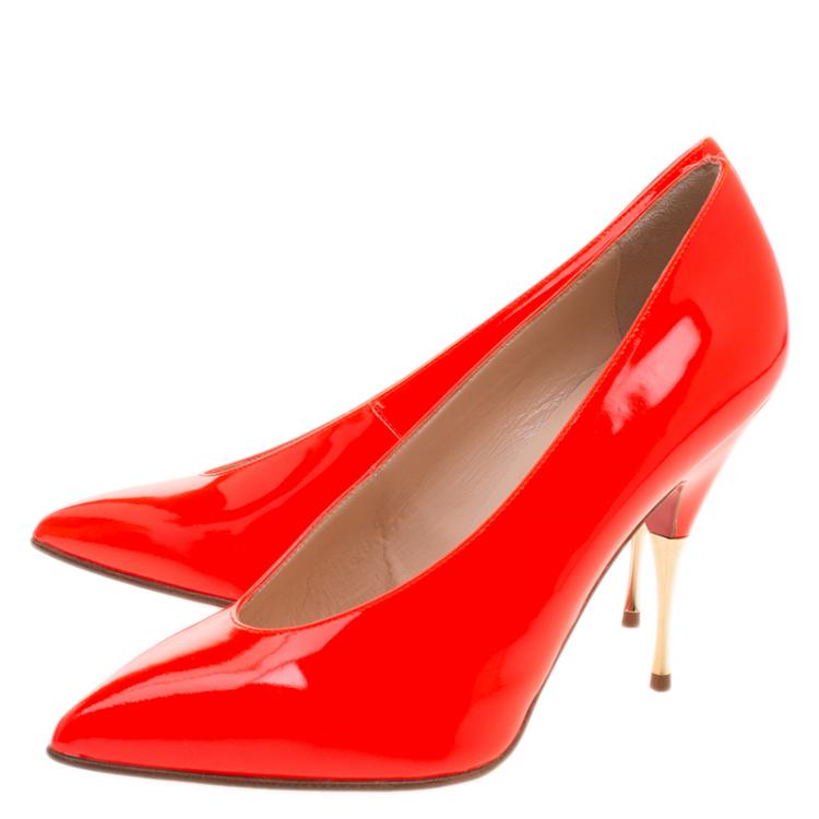 Pre Owned Christian Louboutin Neon Orange Patent Leather Lola 100 Pumps Size 39