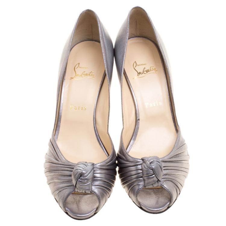 Pre Owned Christian Louboutin Silver Leather Knot Peep Toe Pumps Size 40