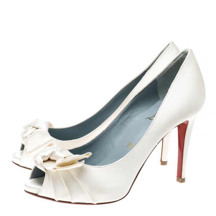Pre Owned Christian Louboutin Cream Satin Madame Butterfly Peep Toe Pumps Size 36.5